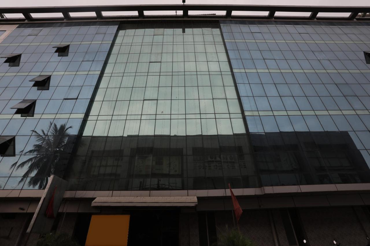 Oyo 4065 Hotel Richi Bhubaneswar Zewnętrze zdjęcie