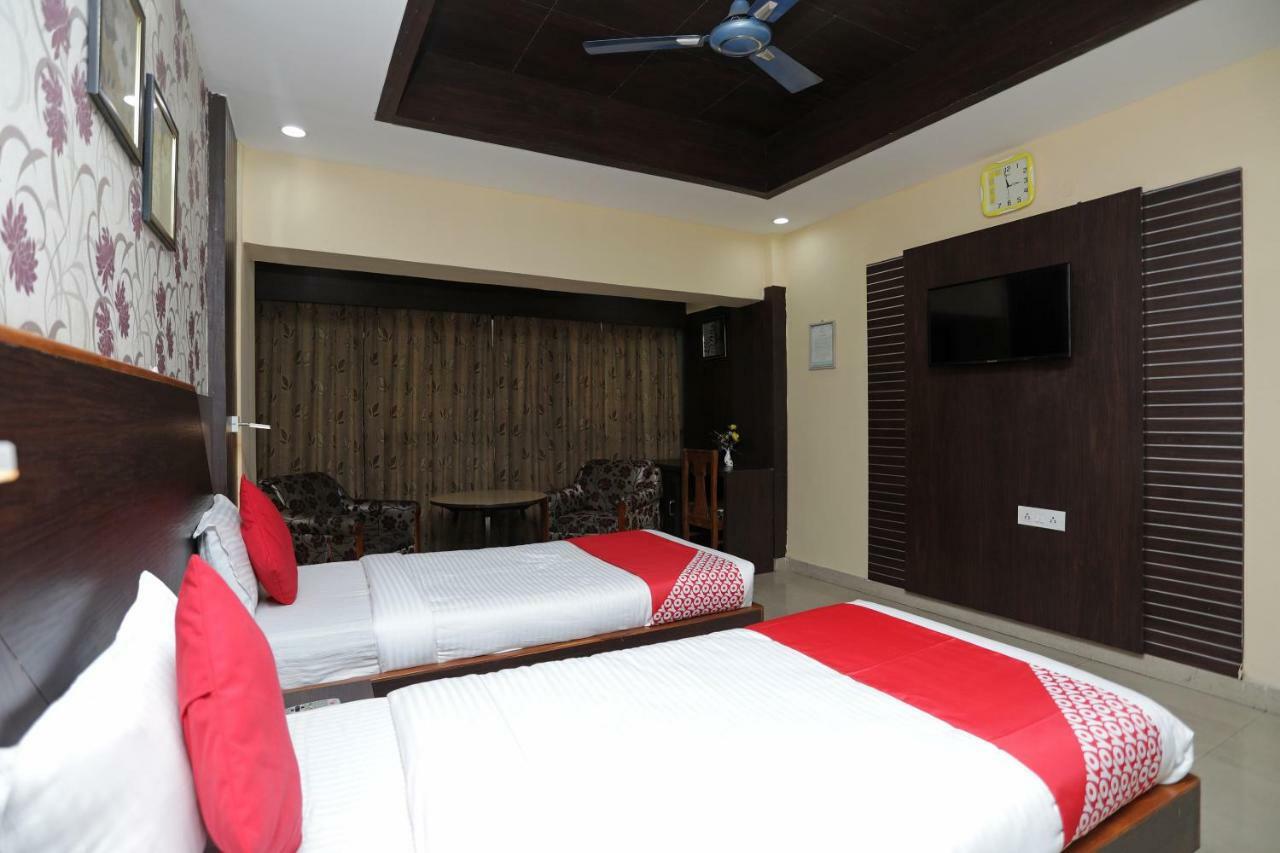 Oyo 4065 Hotel Richi Bhubaneswar Zewnętrze zdjęcie
